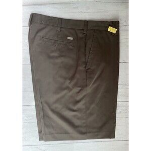 EUC Men's Brown Izod shorts Sz 36